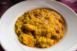 ARROZ, BASMATI, REDONDO, BOMBA, PAELLA, ALICANTE, COMUNIDAD VALENIANA, AL FORN, CON COSTRA, AMARILLO, COLORANTE, NUTRICIÓN, ALIMENTACIÓN, ALIMENTOS LOCALES, ALIMENTOS DE TEMPORADA, BE HEALTHY AND HAPPY